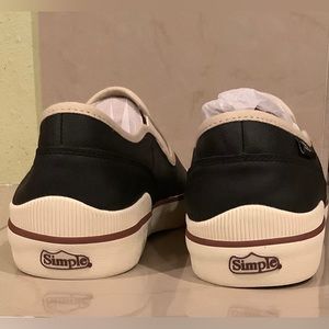 Simple Edward Leather Slip on Sneakers